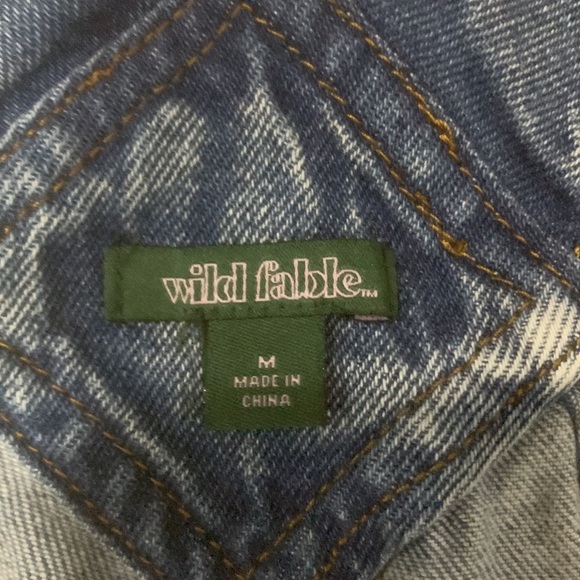 WILD FABLE Distressed Denim Bib Overall Shorts - Picture 5 of 5